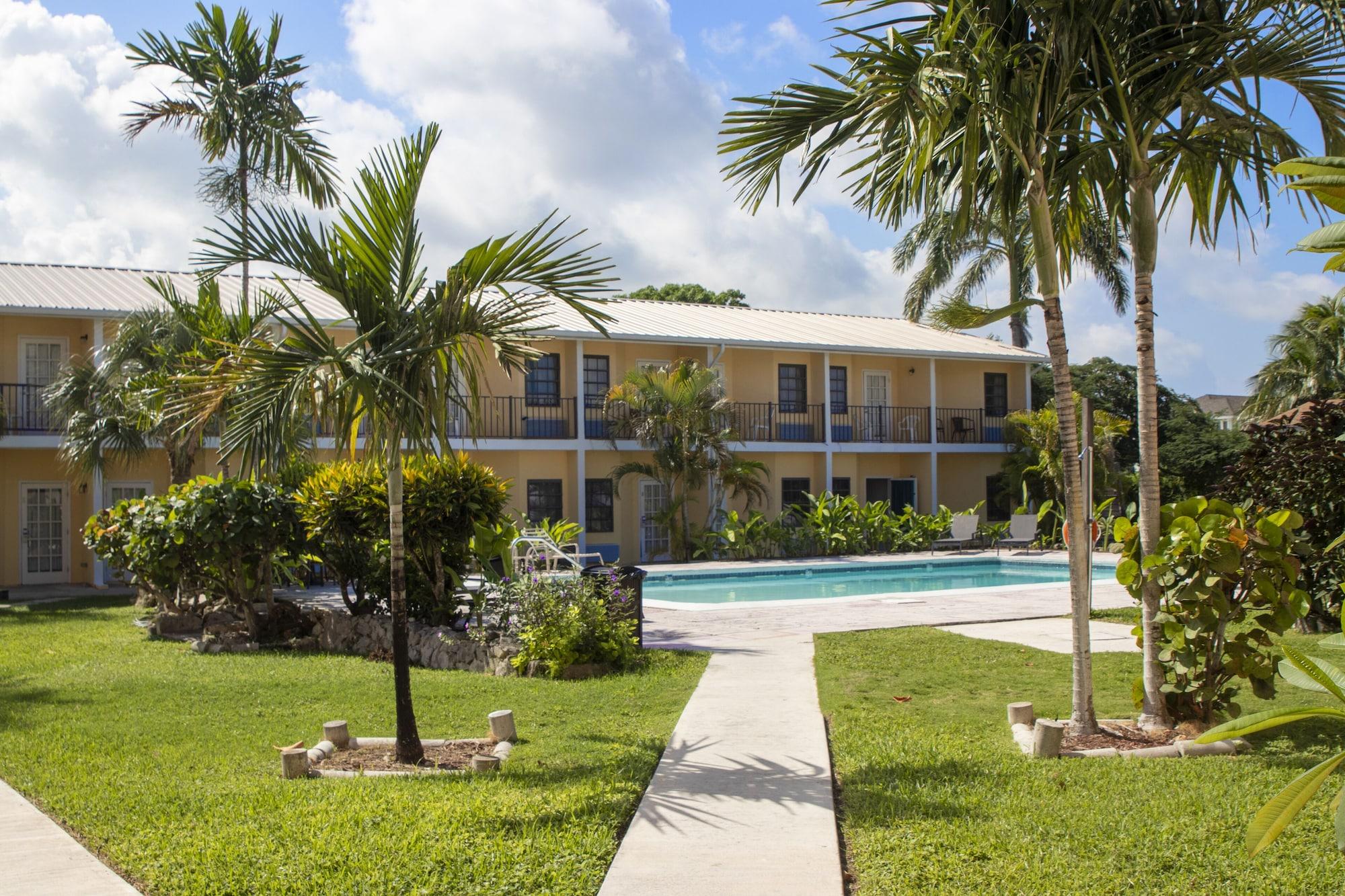 Orange Hill Beach Inn Nassau Exterior photo